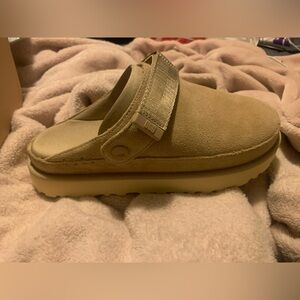 Brand new in box Ugg size 9